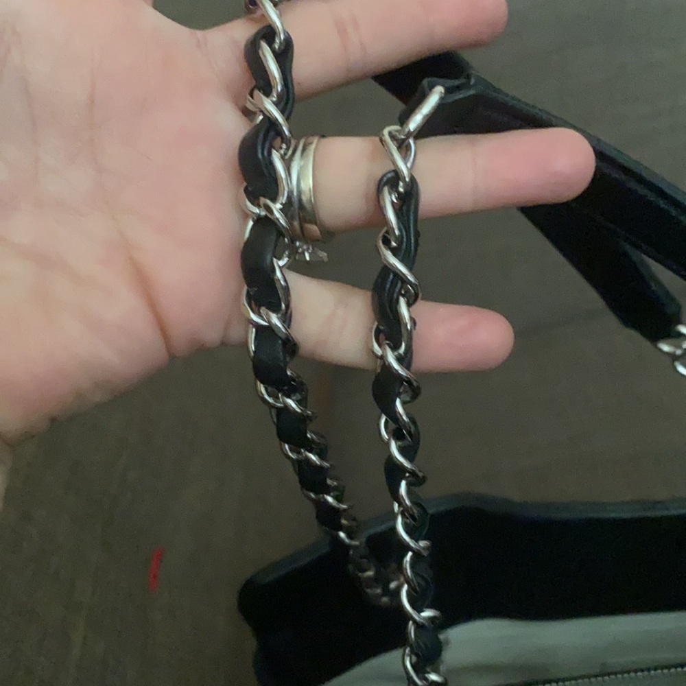 Chanel Grand Shopping Tote - Picture 16 of 17